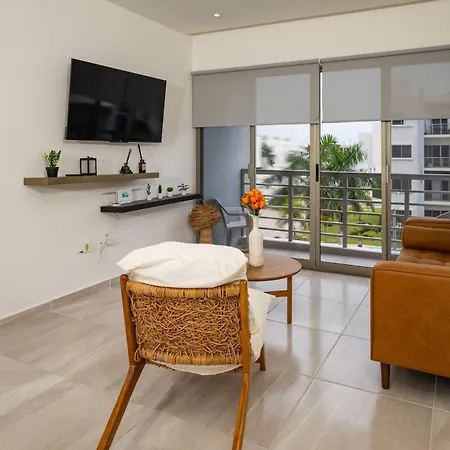 Cozy Apartment With Amazing Amenities